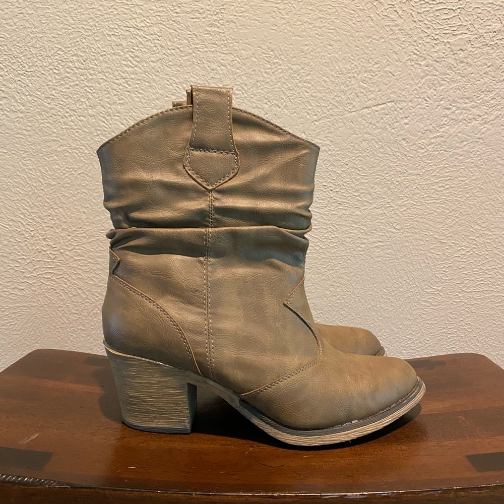 Albert Charles Ankle Boots